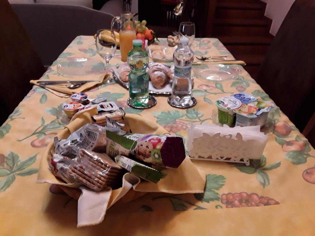 B&B La Rosa Gialla Μαρανέλλο Εξωτερικό φωτογραφία