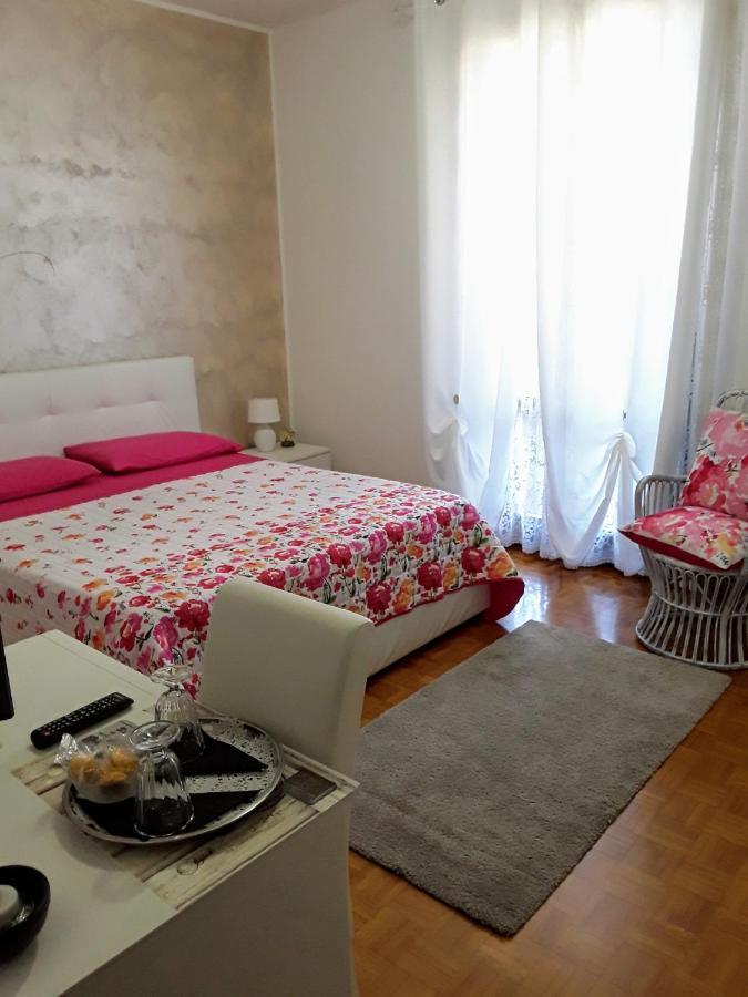 B&B La Rosa Gialla Μαρανέλλο Εξωτερικό φωτογραφία