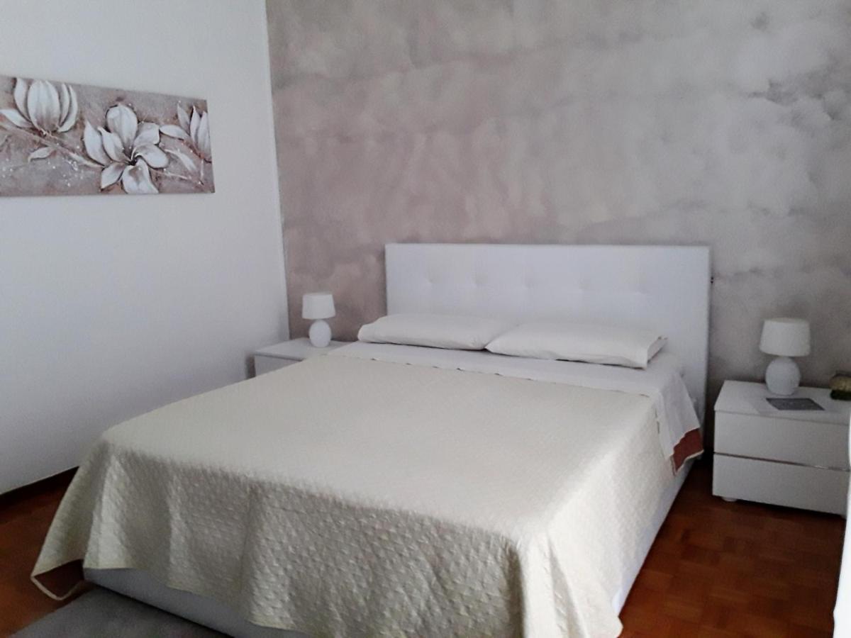B&B La Rosa Gialla Μαρανέλλο Εξωτερικό φωτογραφία