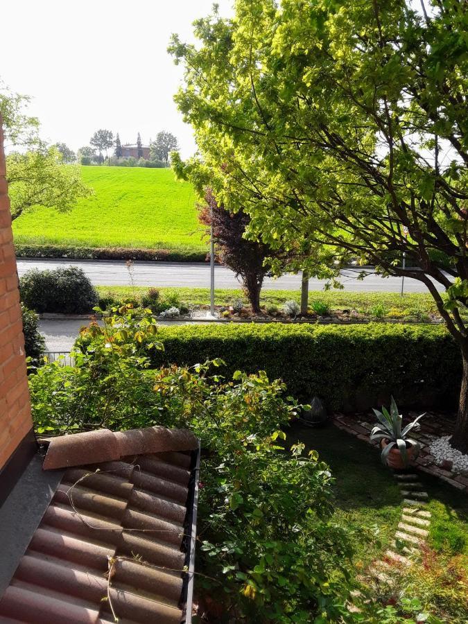 B&B La Rosa Gialla Μαρανέλλο Εξωτερικό φωτογραφία