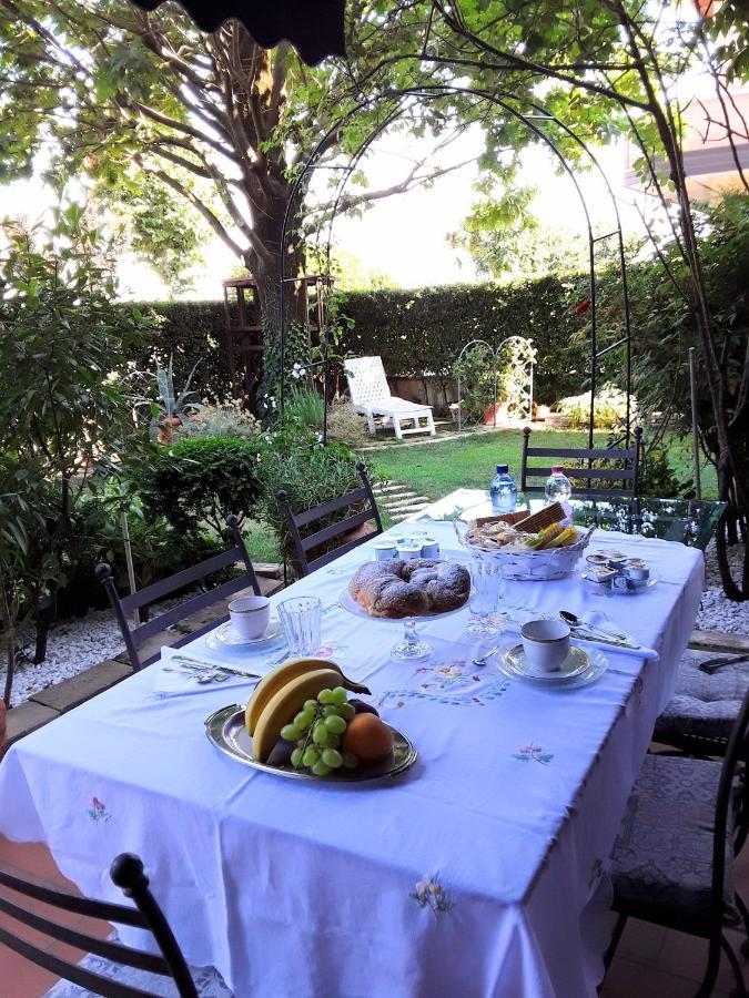B&B La Rosa Gialla Μαρανέλλο Εξωτερικό φωτογραφία
